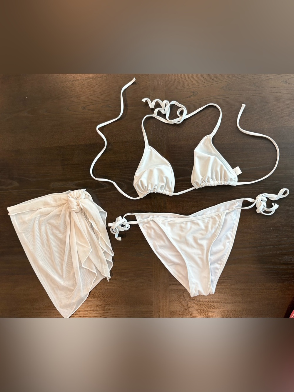 NWOT White Triangle Bikini Set w Sarong